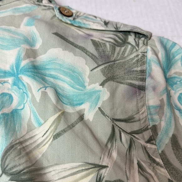 Natural Elements tropical 100% silk safari long look button down - Picture 11 of 11